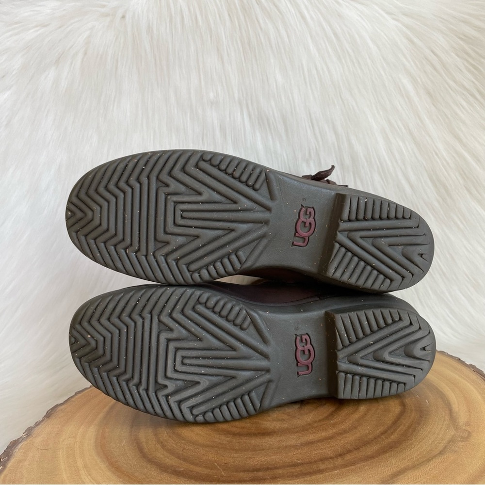 UGG side zip waterproof leather boots - Picture 9 of 9